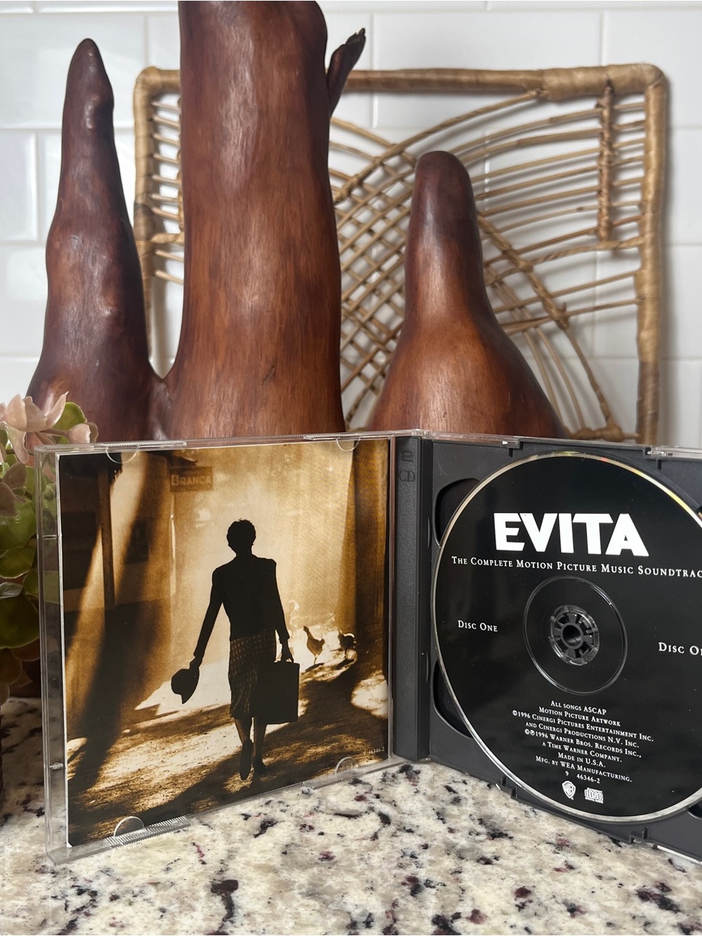 Evita Motion Picture Soundtrack CD - Black Case - Picture 4 of 5